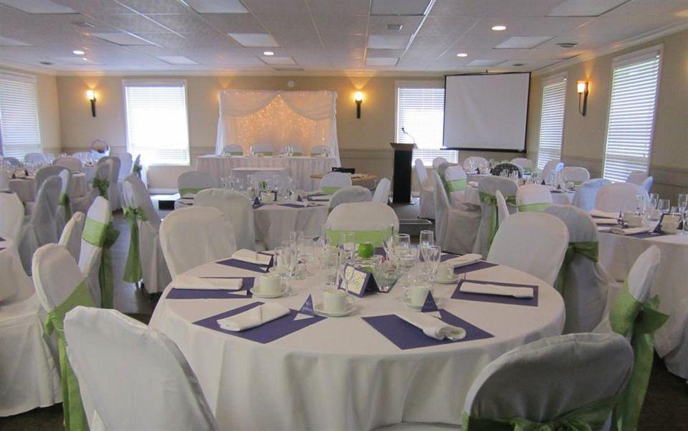 Alliston Red Pine Inn & Conference Centre מראה חיצוני תמונה