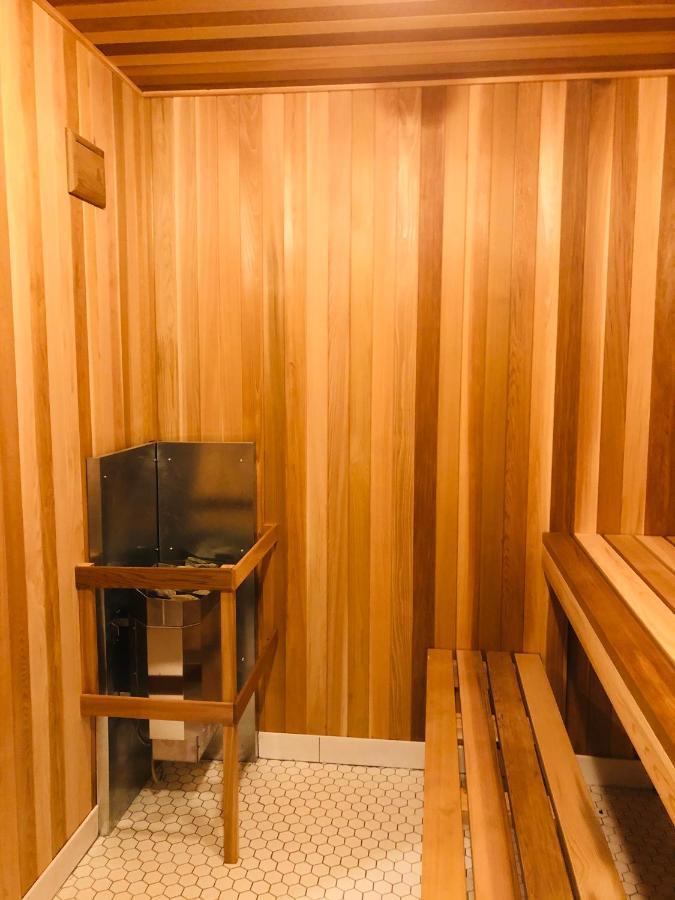 Alliston Red Pine Inn & Conference Centre מראה חיצוני תמונה